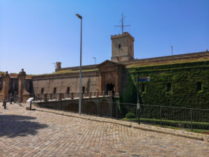 castillo montjuic barcelona